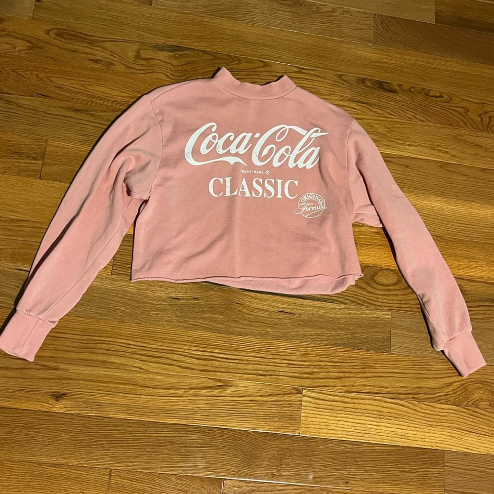 COCA COLA cropped mock neck crew